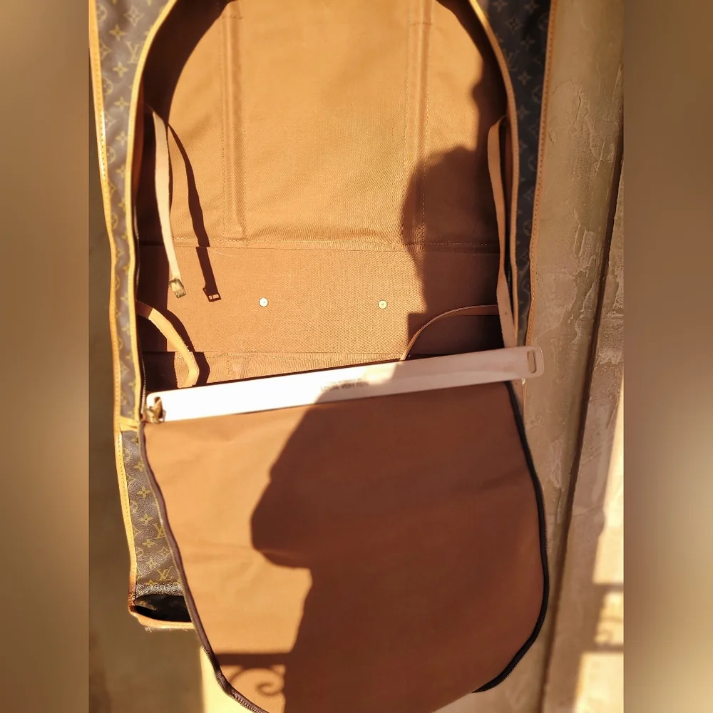Louis VuittonVintage Luxury Brown and Tan Monogram Logo Large Travel Bag